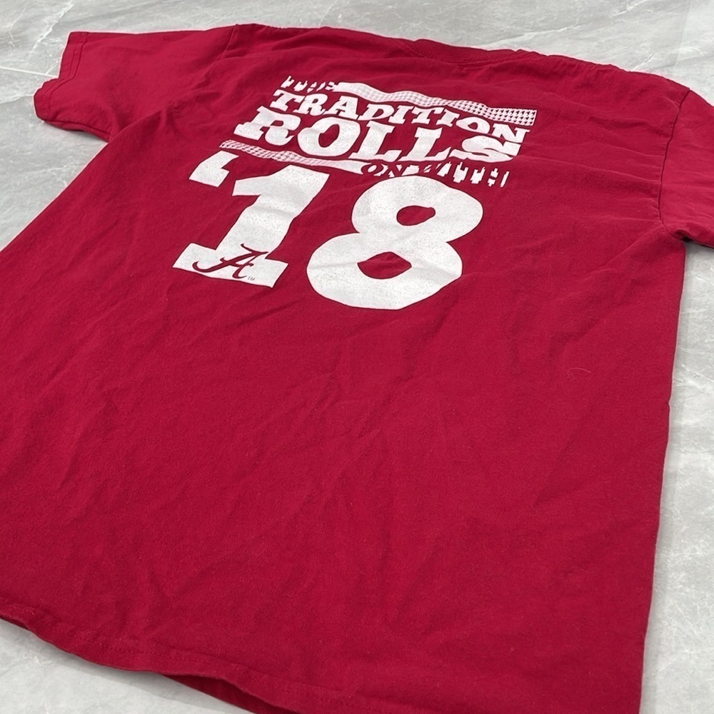 Unisex Gildan University of Alabama Class of 2018 Roll Tide Short Sleeve Shirt - Picture 11 of 13